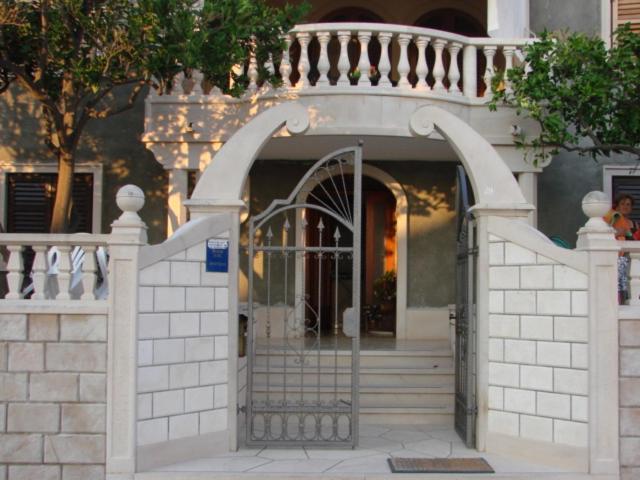 Vila Anita Sumartin Exterior foto